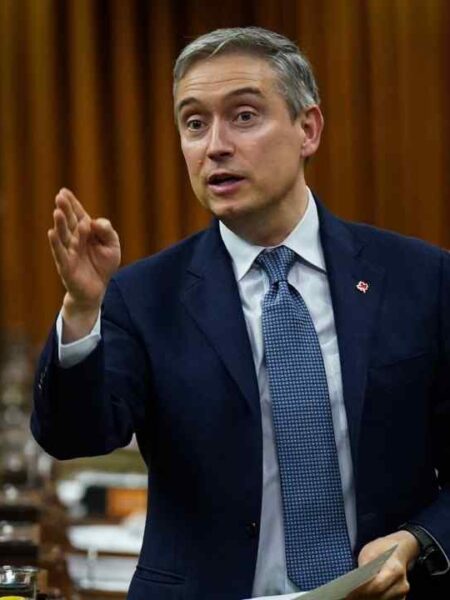 Federal budget cuts $2.7 billion in international assistance