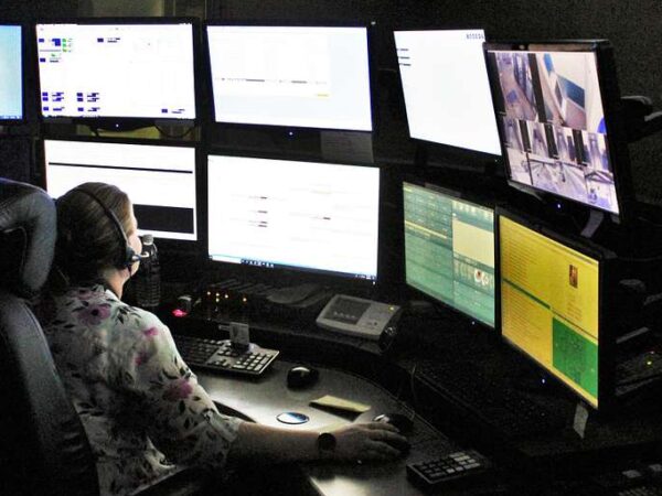 Union calls for RCMP communicators to be included in early-retirement measures