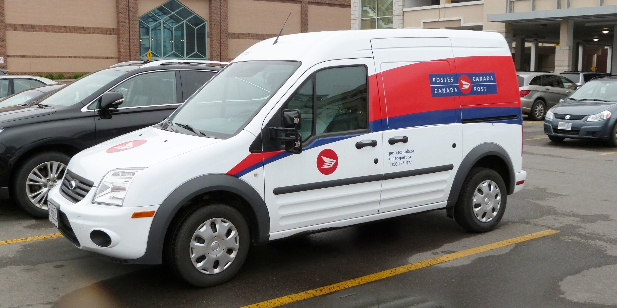 Canada Post workers to vote on tentative agreement