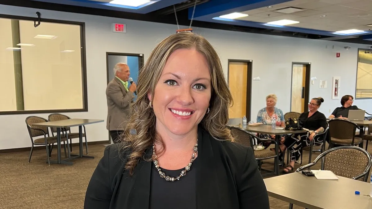 Alberta environment minister announces resignation