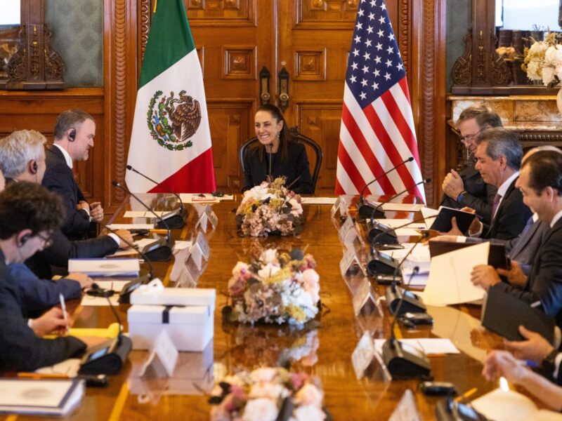 Mexico President Claudia Sheinbaum meeting with US trade representatives in April of 2026.
