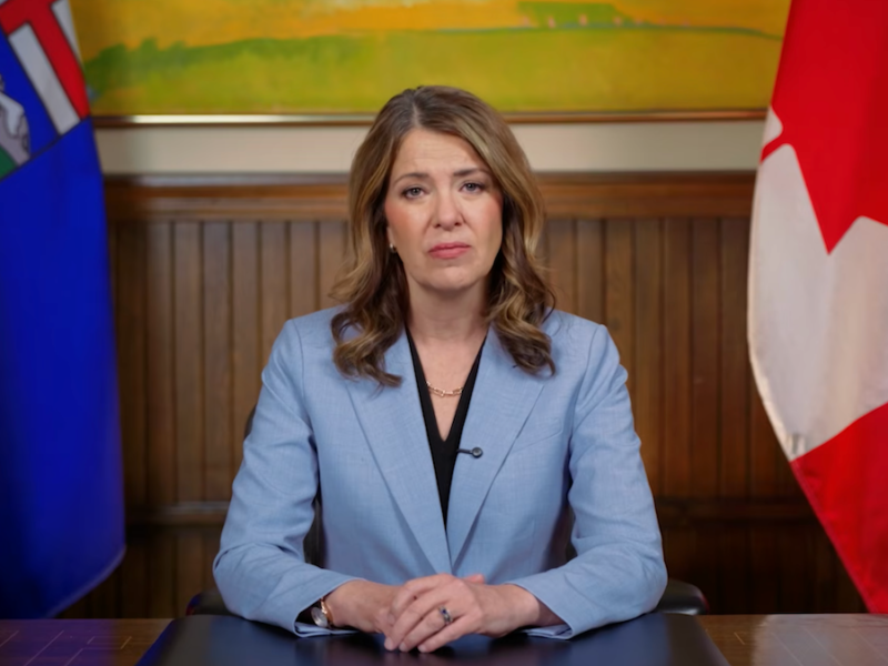 Danielle Smith pushes ahead with separation referendum