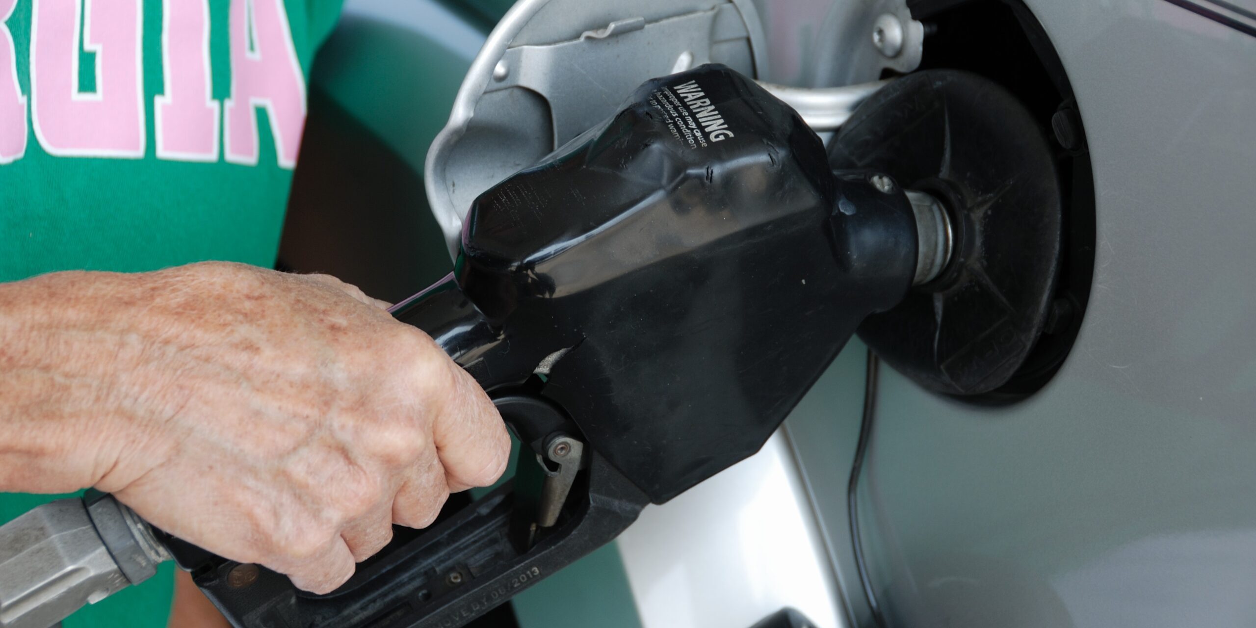 Canadians could pay $12 billion over next 12 months in higher oil prices
