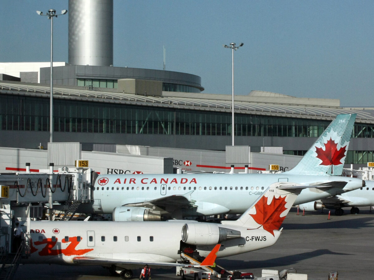 Canadian Labour Congress warns of the cost of airport privatization
