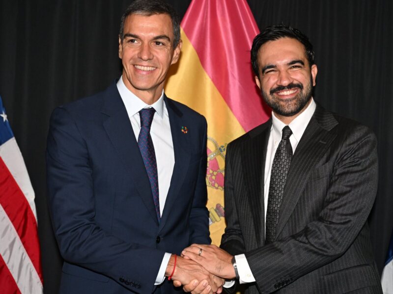 Spanish prime minister Pedro Sánchez with New York Mayor Zohran Mamdani.